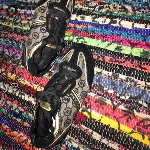 Micheal Kors shoes tan & black womens 6 1/2